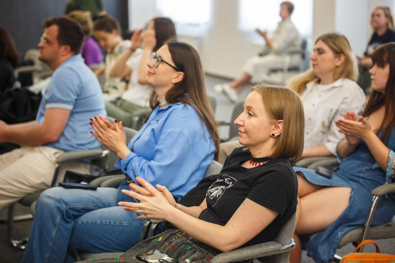 Фото Агенції сталого розвитку "Хмарочос"