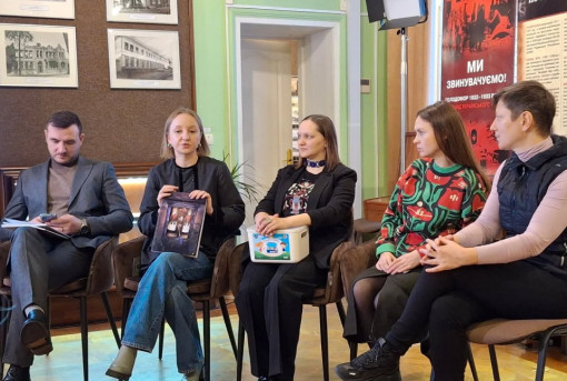 «Секрети сили культурних інституцій»: «Баба Єлька» долучилася до культурного діалогу