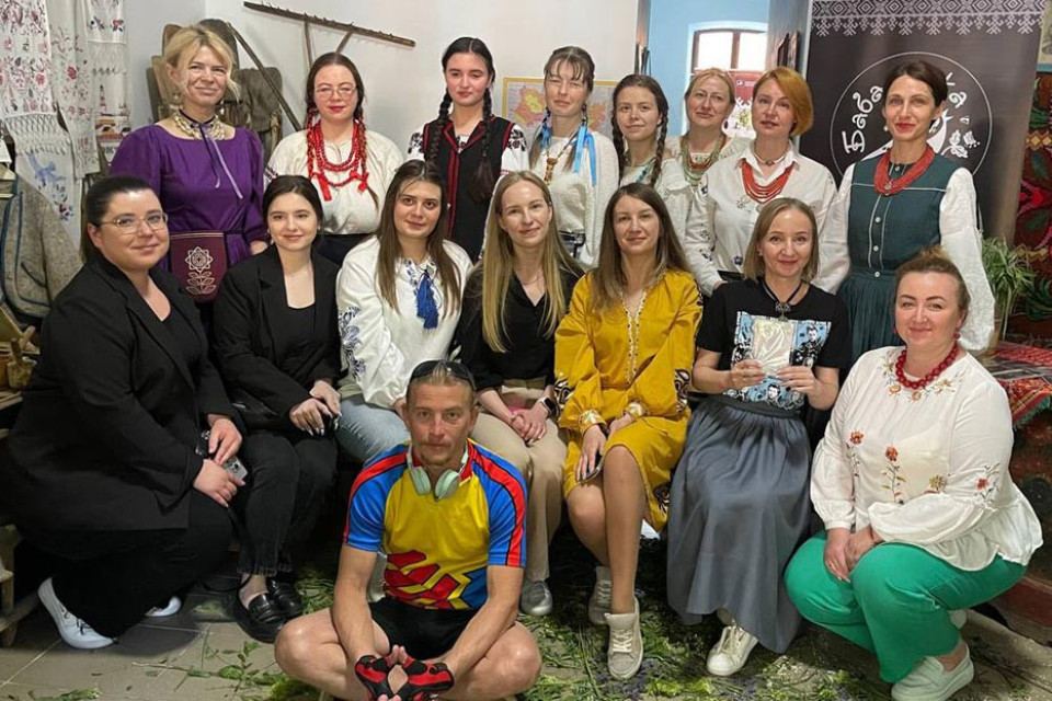 “Баба Єлька” презентувала пісенник Кропивниччини